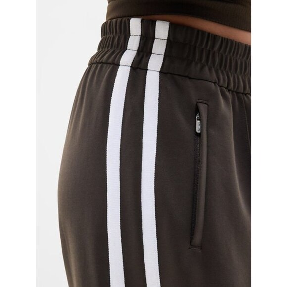 Athleta M Tempo Mid Rise Wide Leg Track Pants Truffle White Stripes - Picture 4 of 6